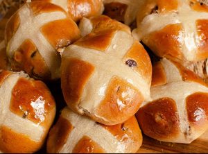 Easter hot-crossed buns